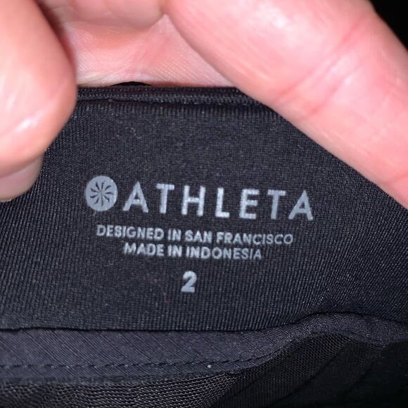 Athleta black drawstring ankle relaxed size 2 Athleisure joggers - Picture 2 of 4